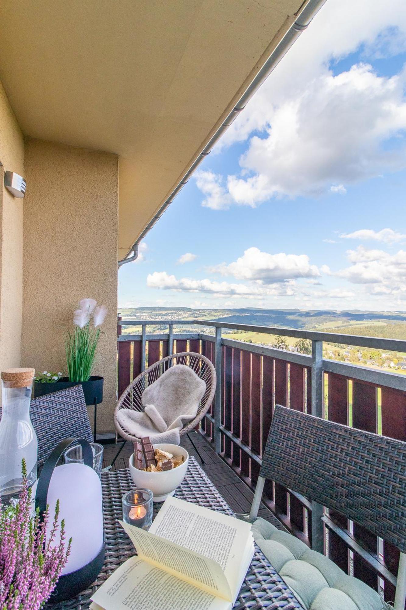 Apartment Bergwiese I Balkon I Aufzug I Stellplatz Schwarzenberg  Bagian luar foto